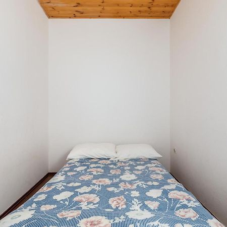 Lovely Apartment In Fazana With Kitchen ภายนอก รูปภาพ