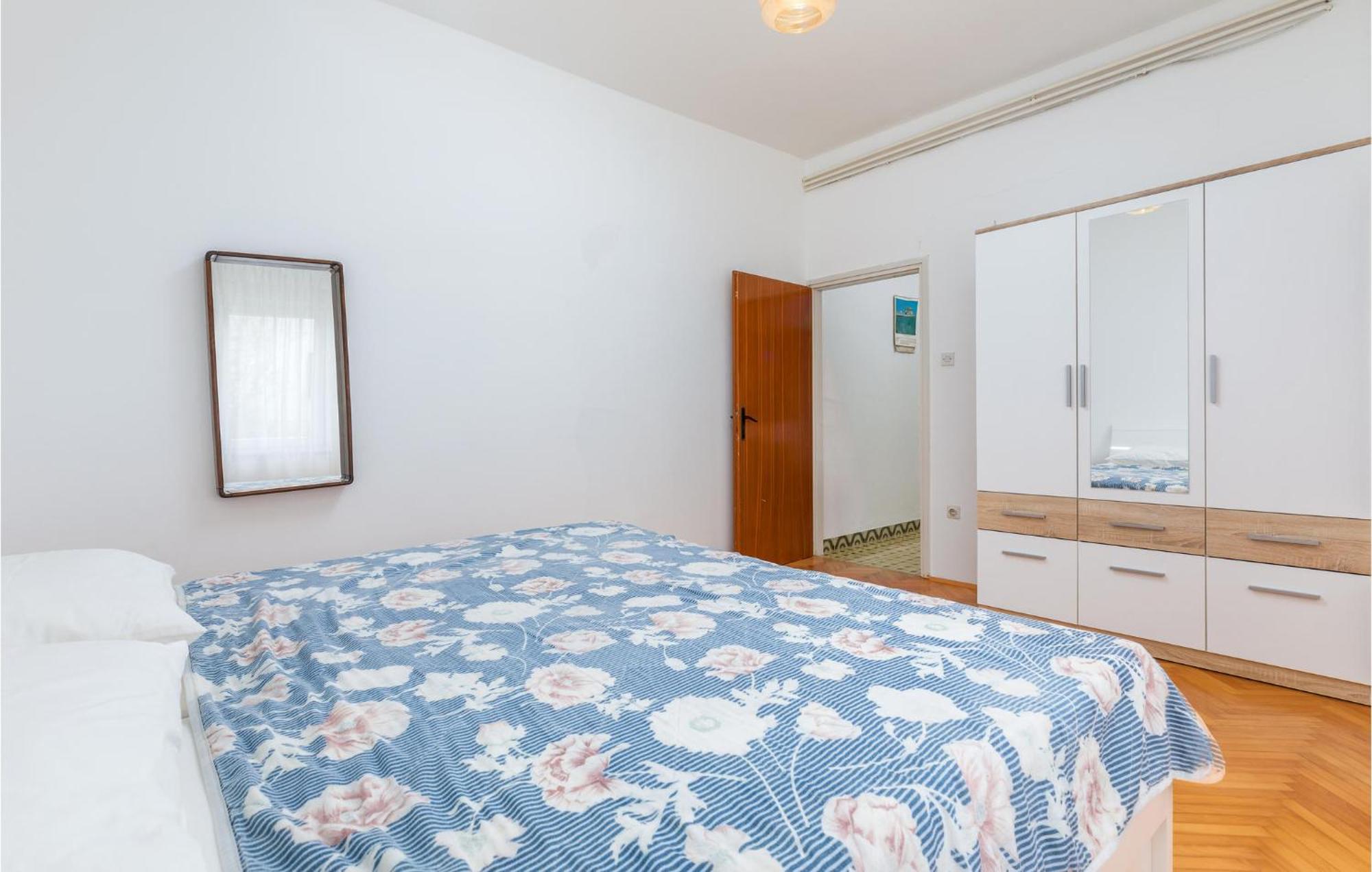 Lovely Apartment In Fazana With Kitchen ภายนอก รูปภาพ