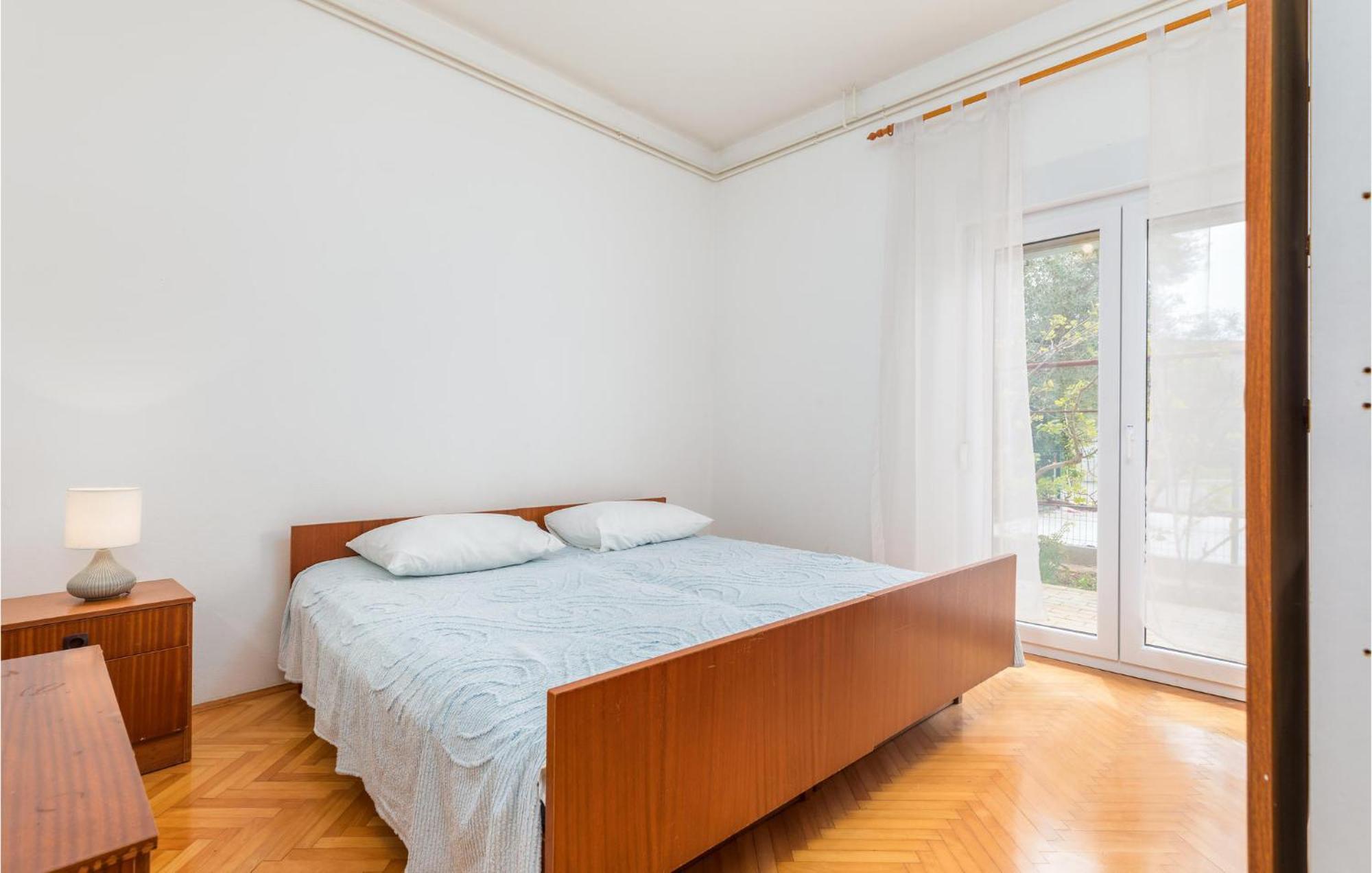 Lovely Apartment In Fazana With Kitchen ภายนอก รูปภาพ